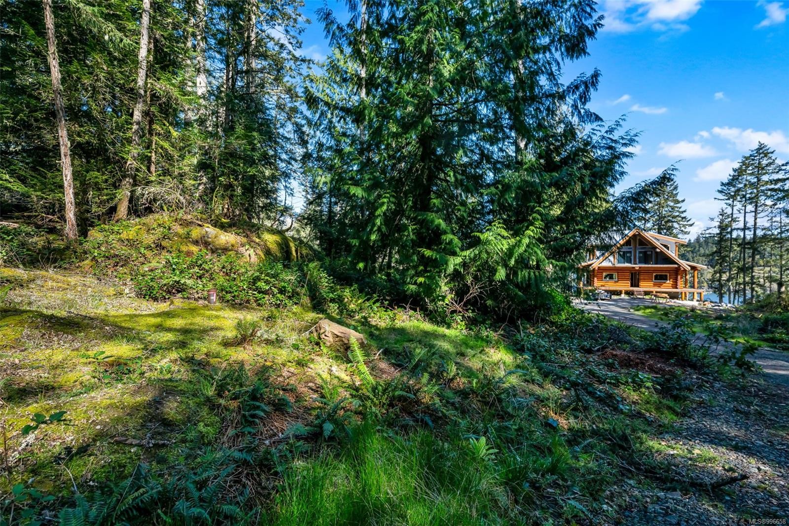 998 Gillespie Rd, Sooke, BC
