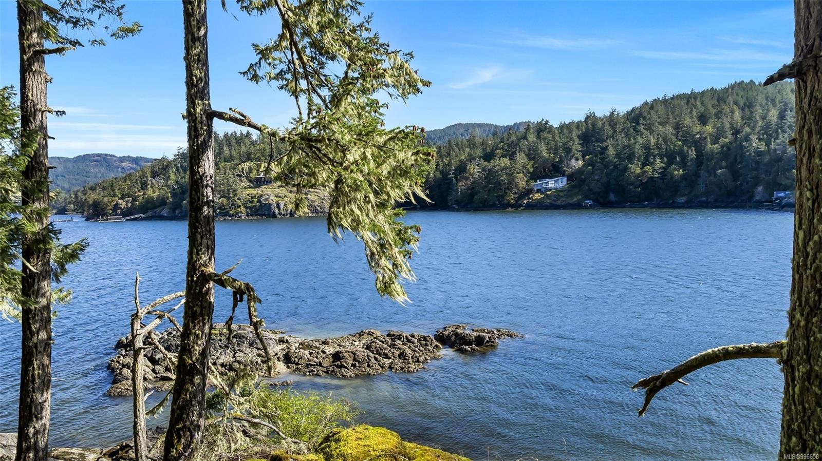 998 Gillespie Rd, Sooke, BC