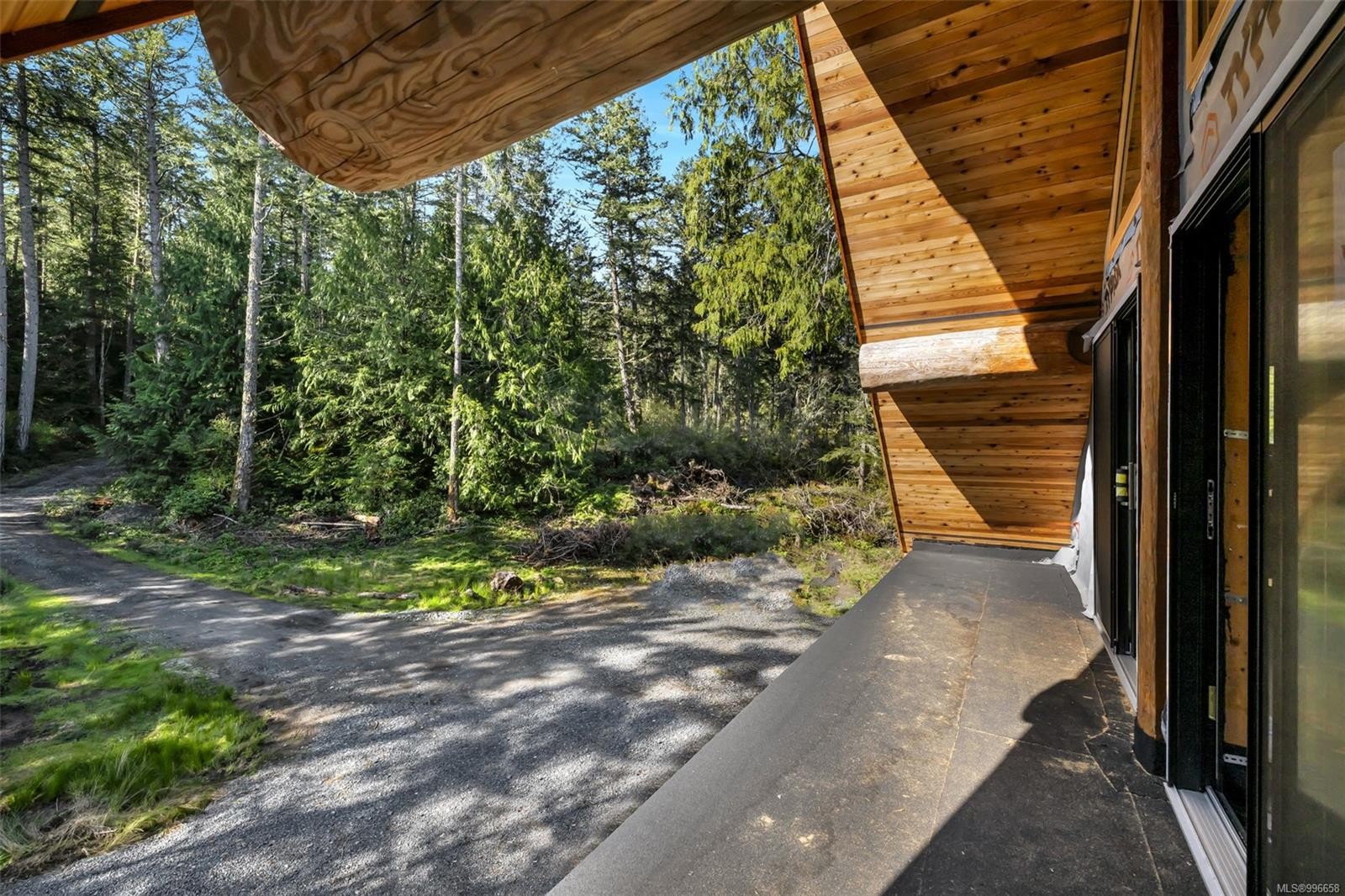 998 Gillespie Rd, Sooke, BC