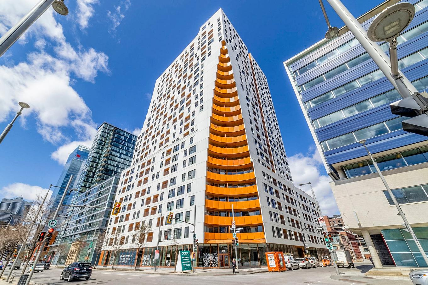 Frontage - 2220-245 Boul. Robert-Bourassa, Montréal (Ville-Marie), QC - Outdoor With Facade