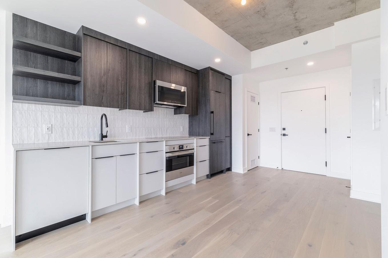 Kitchen - 2220-245 Boul. Robert-Bourassa, Montréal (Ville-Marie), QC - Indoor Photo Showing Kitchen