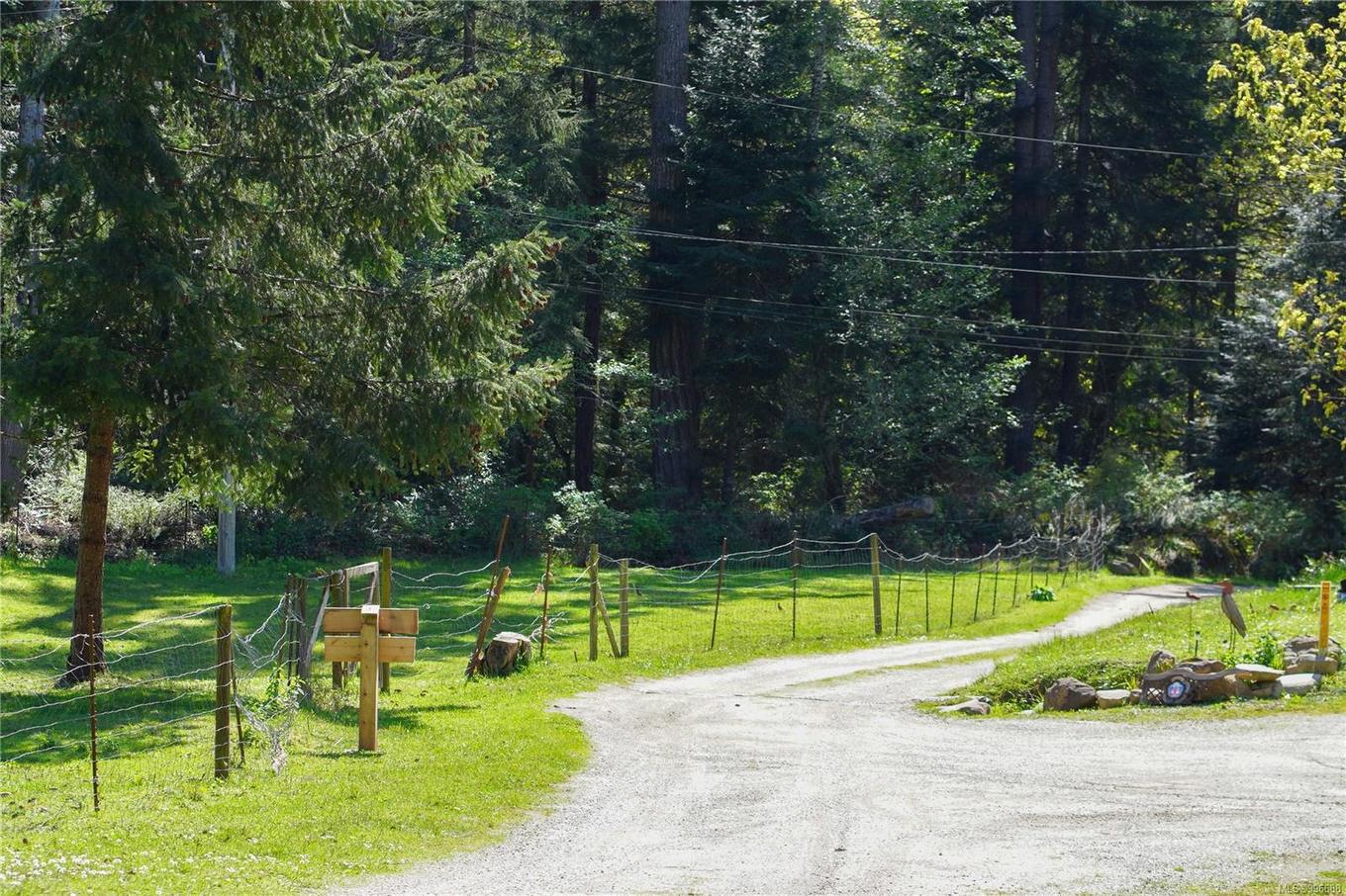 1279 Fulford-Ganges Rd, Salt Spring, BC