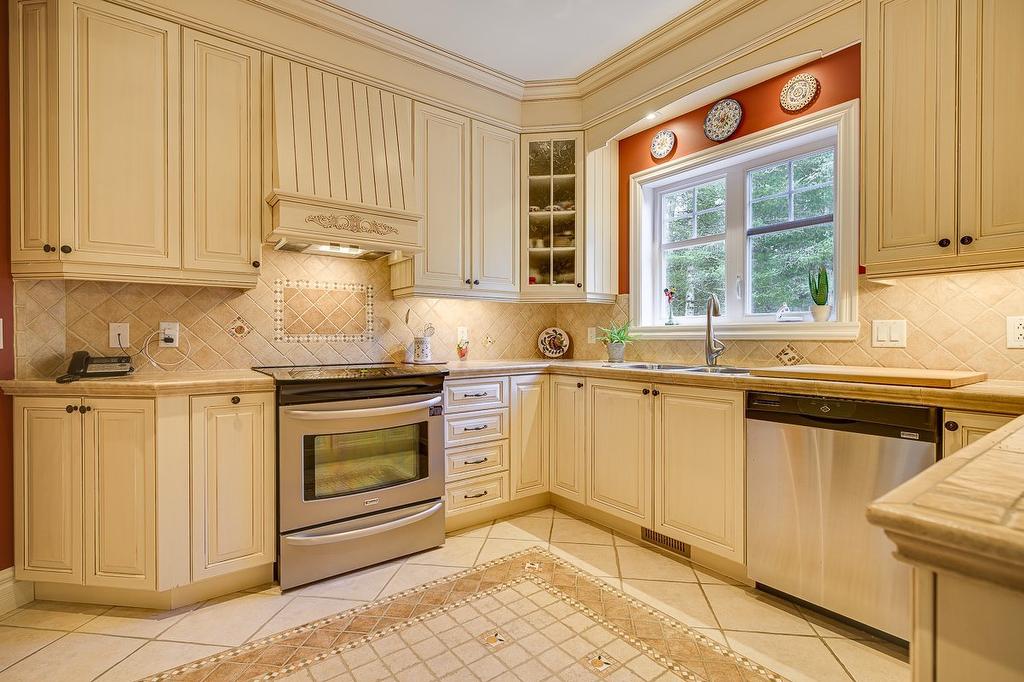 Kitchen - 500 Rue Des Rosiers, Sainte-Adèle, QC - Indoor Photo Showing Kitchen