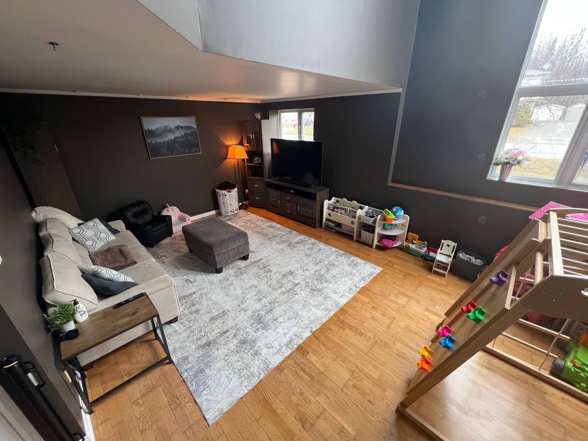 Salon - 132 Rue Lafort, Témiscaming, QC - Indoor