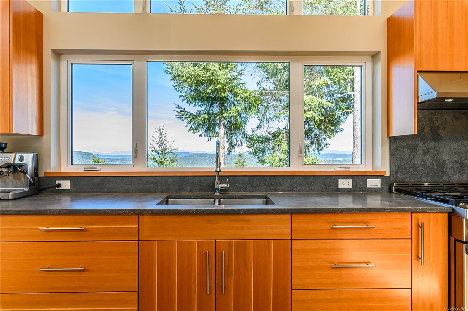 153 Southern Way, Salt Spring, BC