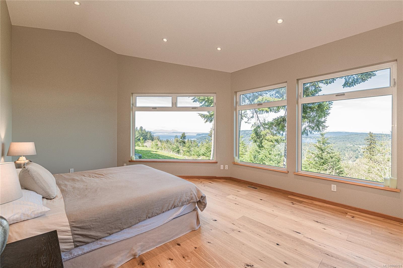 153 Southern Way, Salt Spring, BC