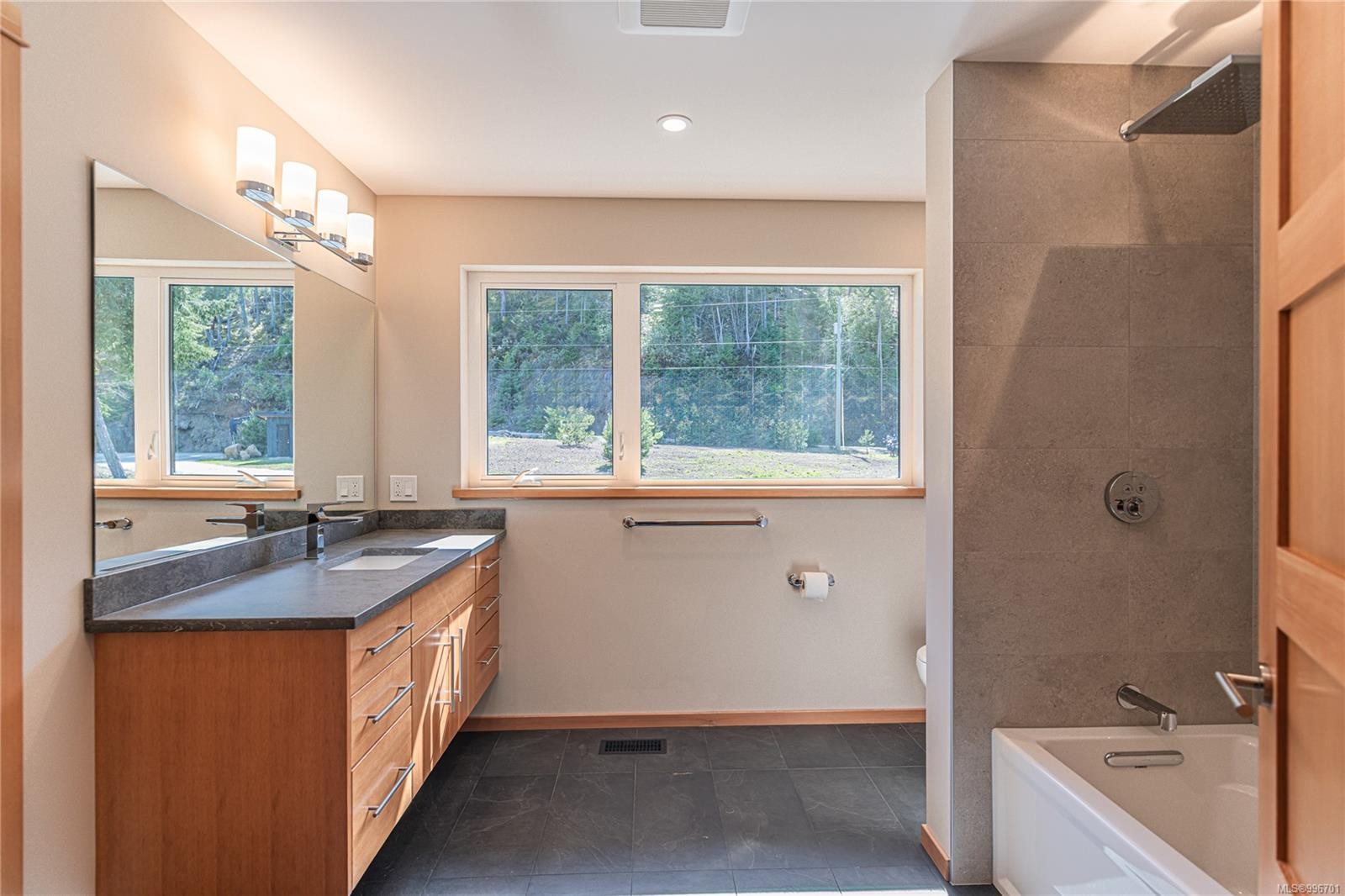 153 Southern Way, Salt Spring, BC