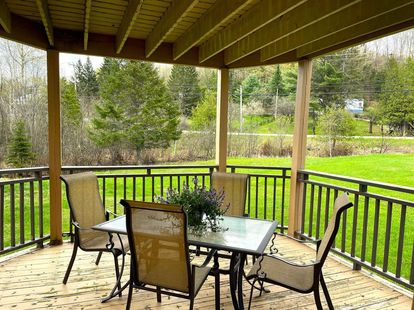 Patio - 2-107 Ch. De L'Érablière, Mont-Tremblant, QC - Outdoor With Deck Patio Veranda With Exterior