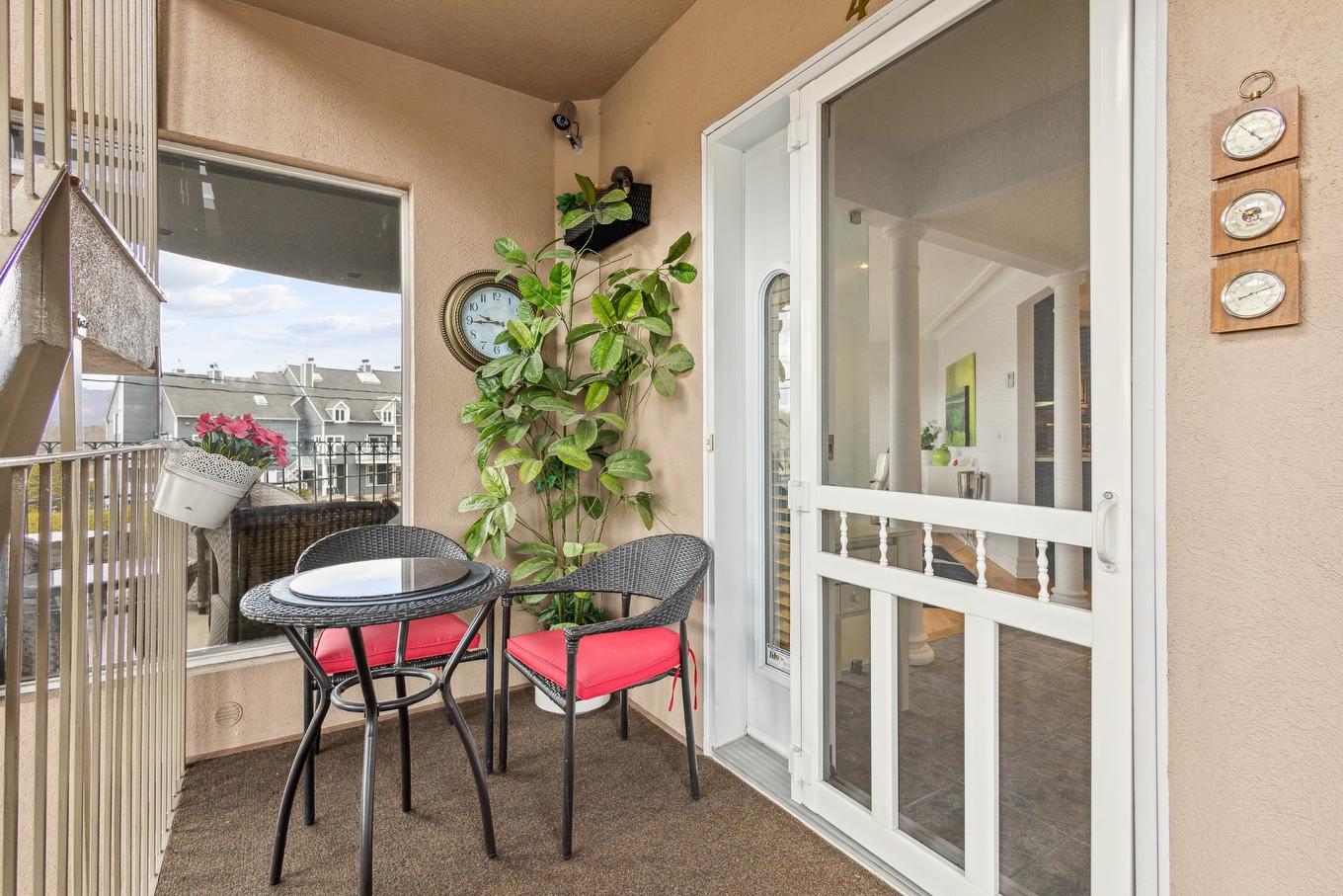 Exterior entrance - 4-300 Rue Du Moulin, Magog, QC - Photo Showing Other Room