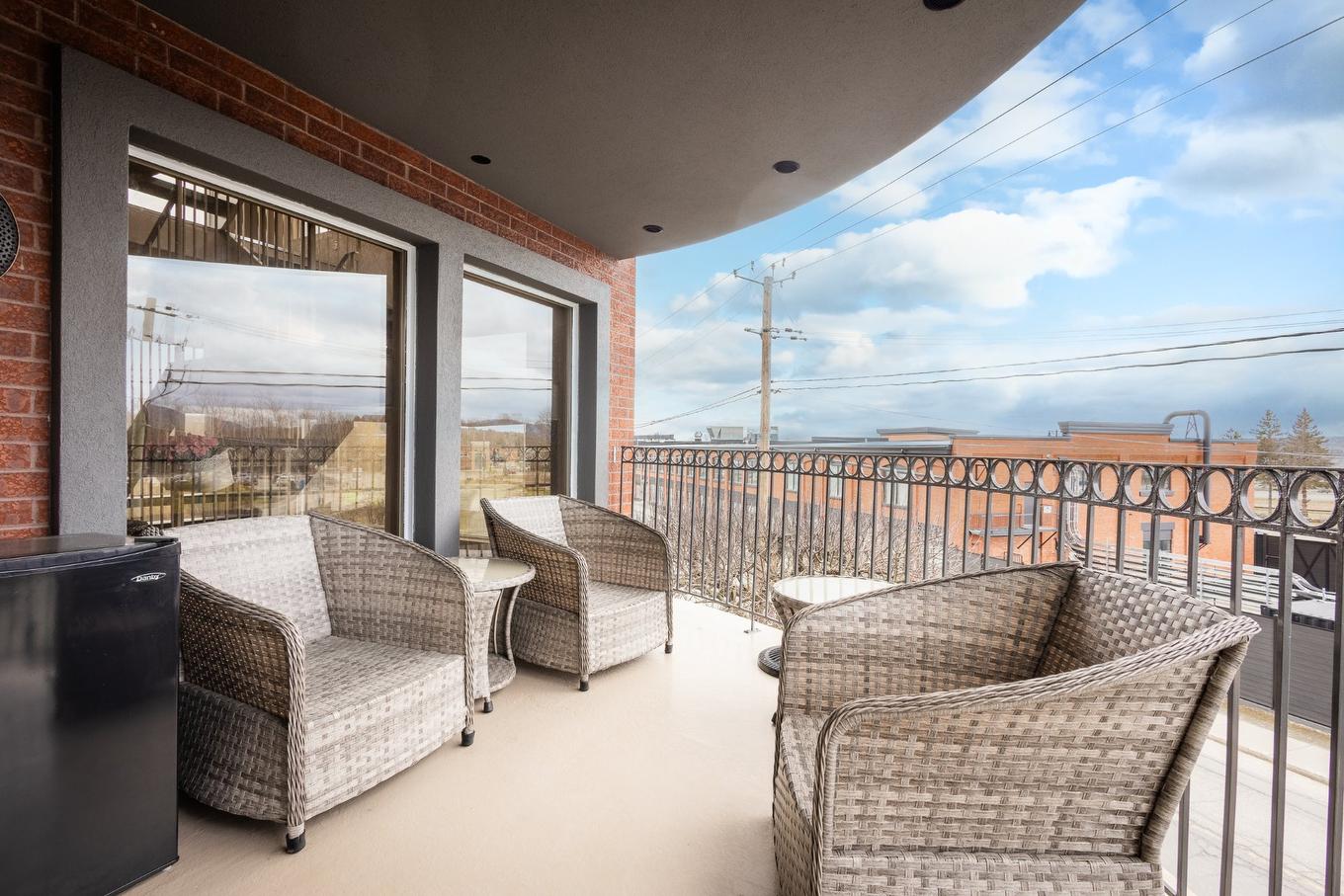 Balcony - 4-300 Rue Du Moulin, Magog, QC - Outdoor With Exterior