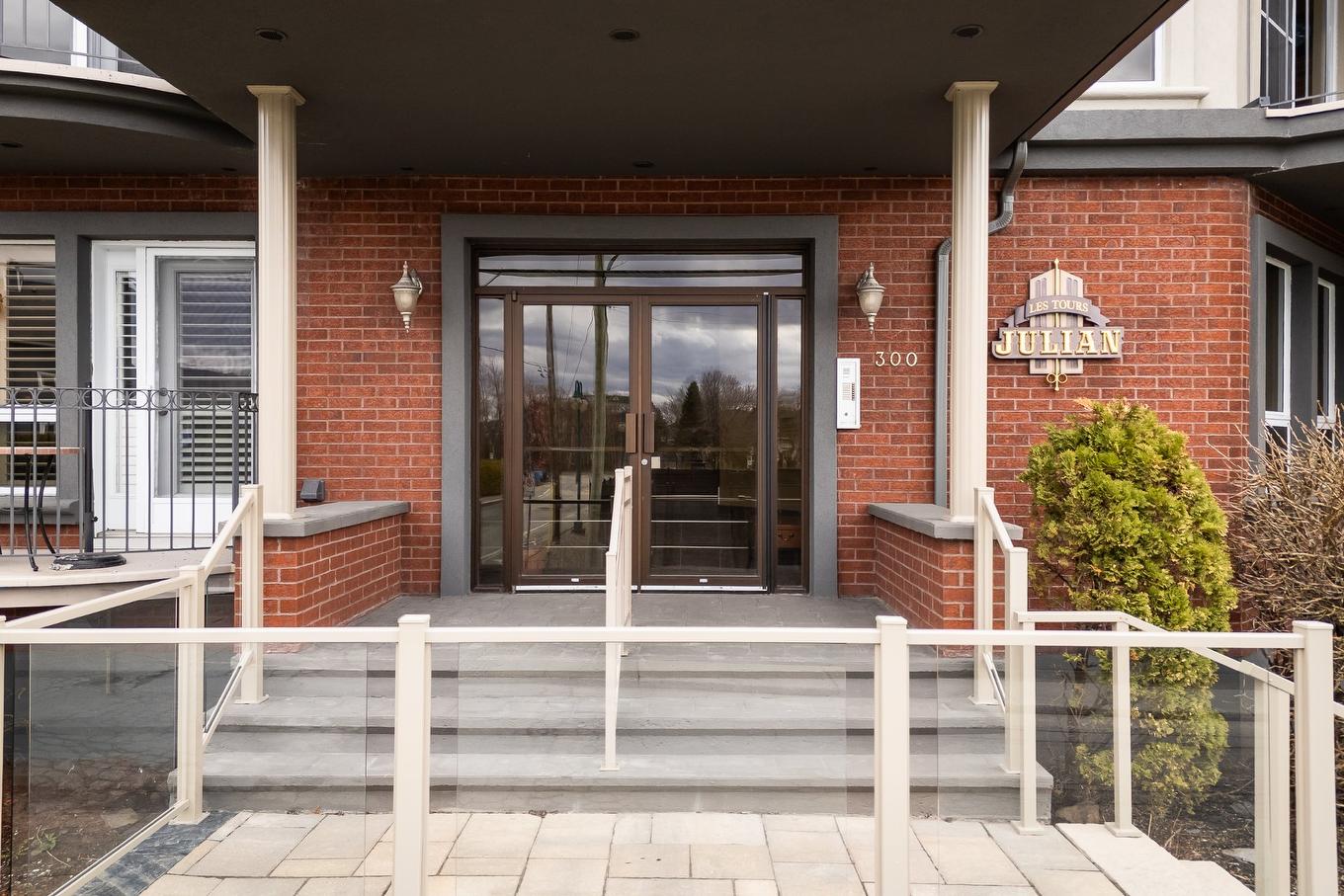 Frontage - 4-300 Rue Du Moulin, Magog, QC - Outdoor With Exterior