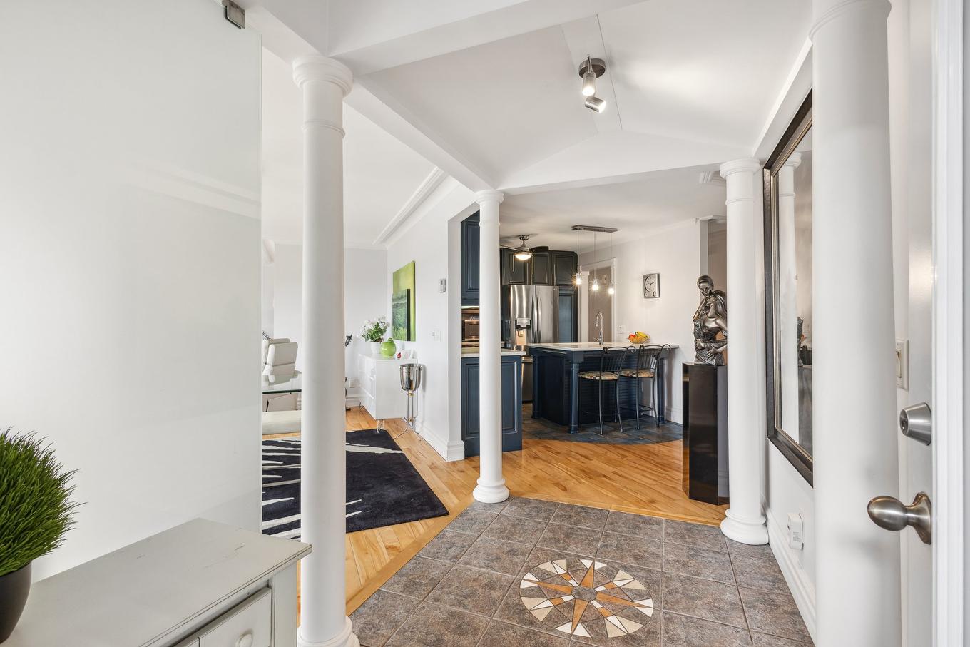 Hall - 4-300 Rue Du Moulin, Magog, QC - Indoor Photo Showing Other Room