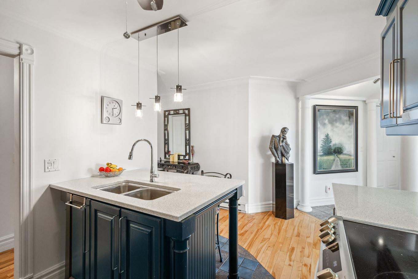 Kitchen - 4-300 Rue Du Moulin, Magog, QC - Indoor Photo Showing Kitchen With Double Sink
