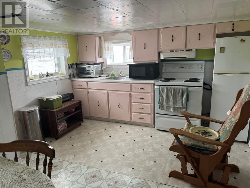 1 Jeans Lane, Change Islands, NL - Indoor Photo Showing Kitchen