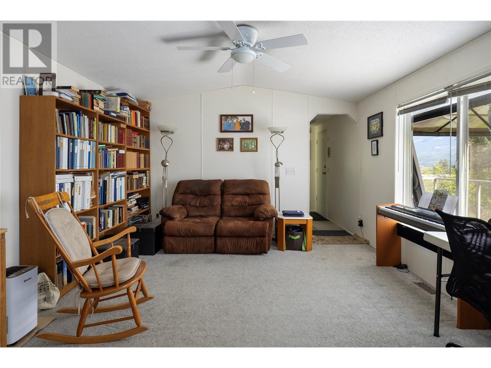 6740 Highway 97A Highway, Grindrod, BC - Indoor