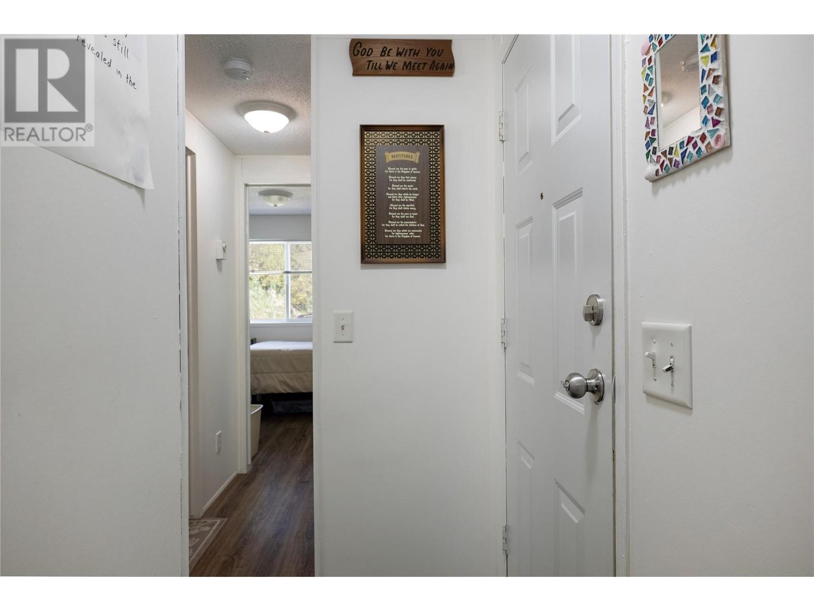 6740 Highway 97A Highway, Grindrod, BC - Indoor Photo Showing Other Room