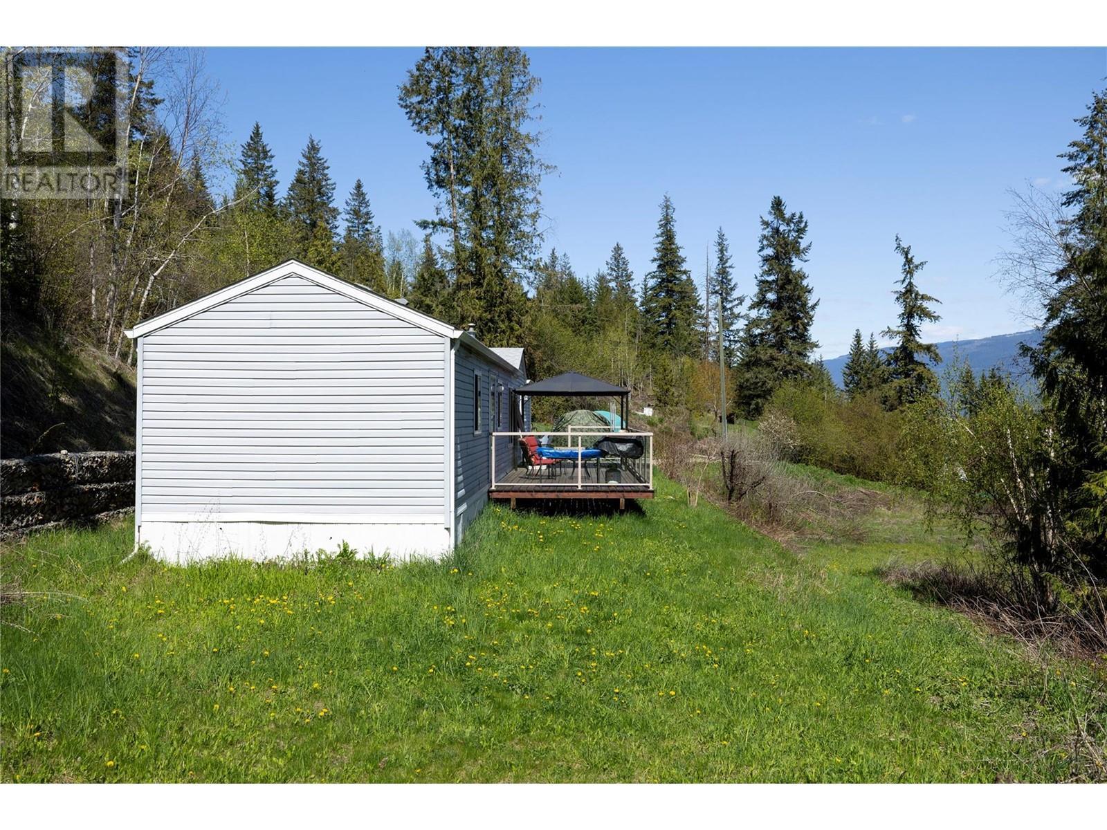 6740 Highway 97A Highway, Grindrod, BC - Outdoor