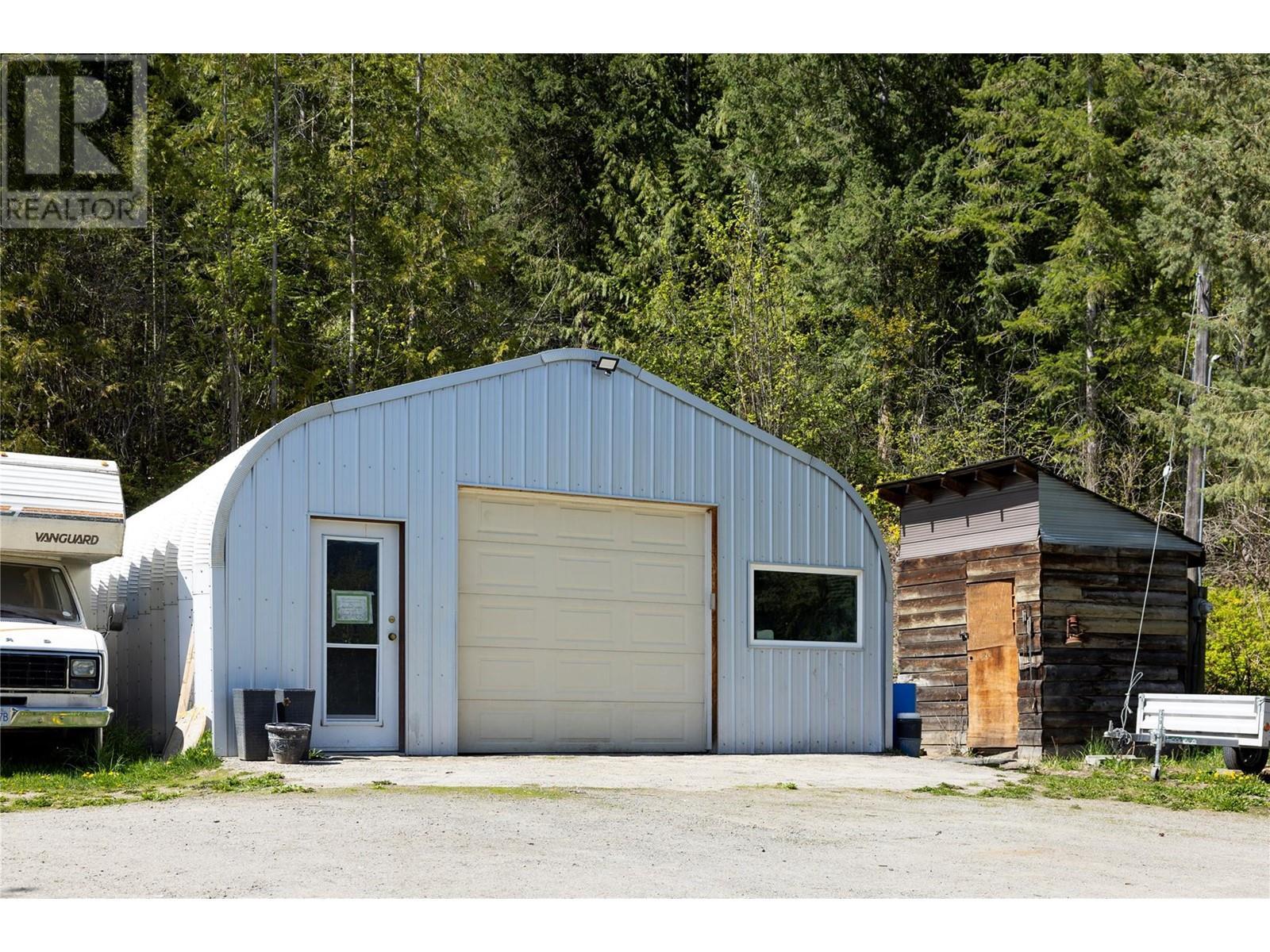 6740 Highway 97A Highway, Grindrod, BC - Outdoor