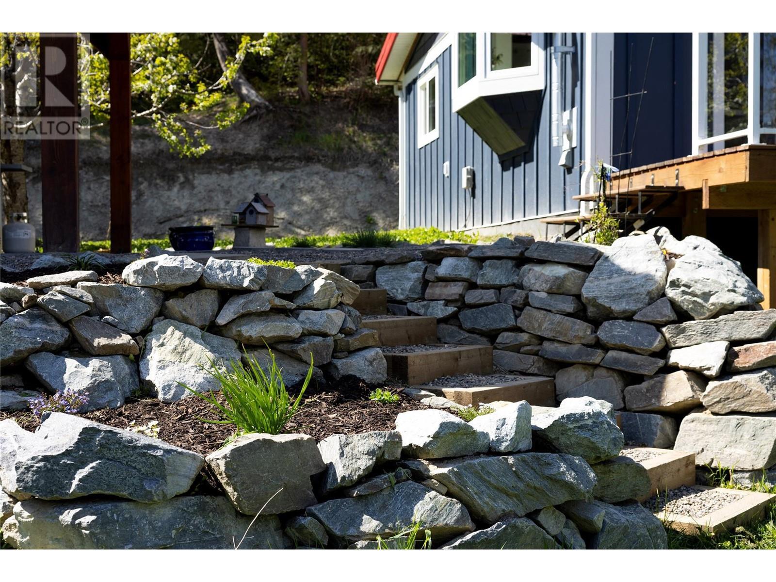 6740 Highway 97A Highway, Grindrod, BC - Outdoor