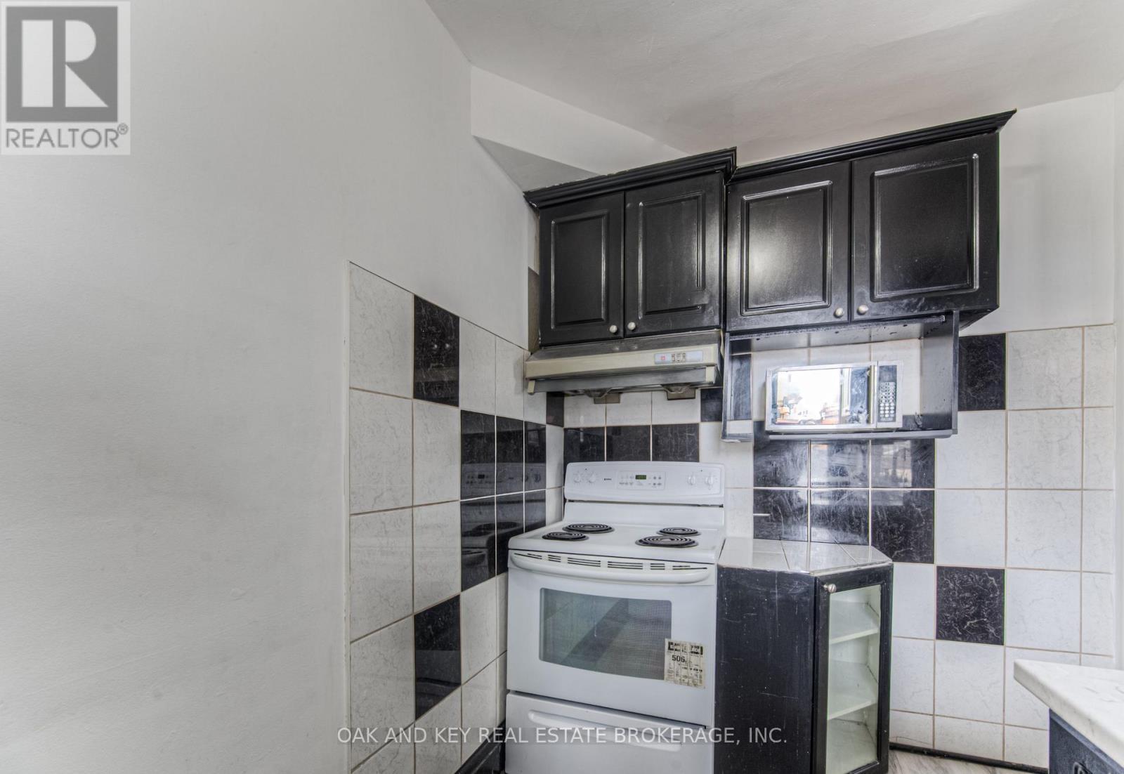 496 King Street E, Kitchener, ON