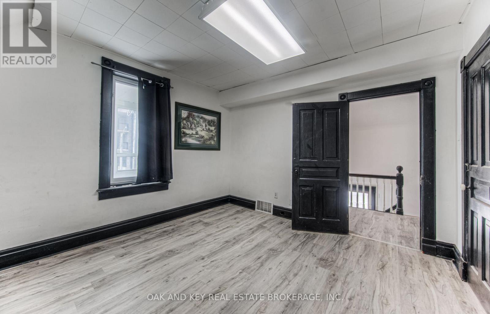 496 King Street E, Kitchener, ON