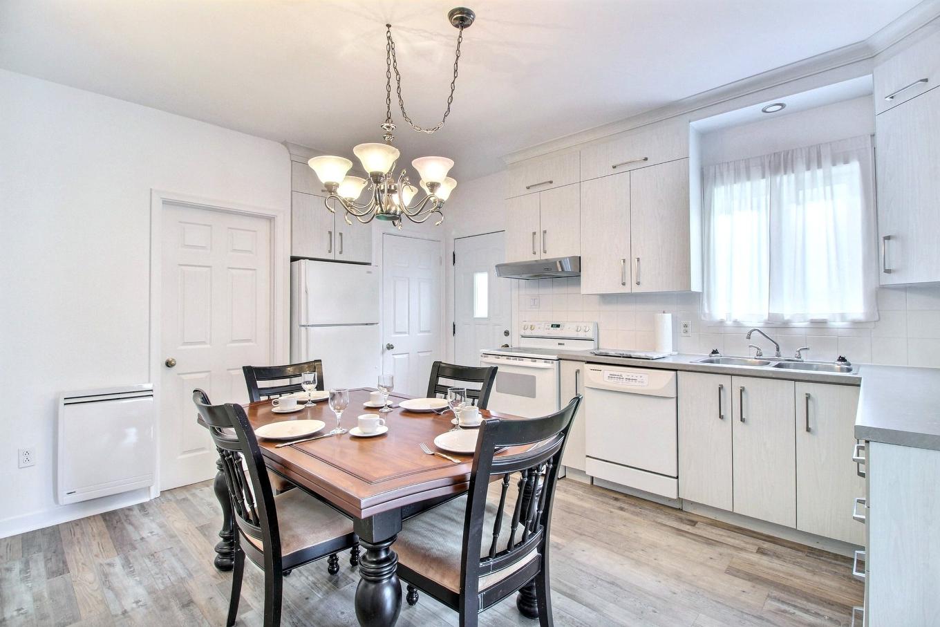 Kitchen - 158 Rue Perreault O., Rouyn-Noranda, QC - Indoor