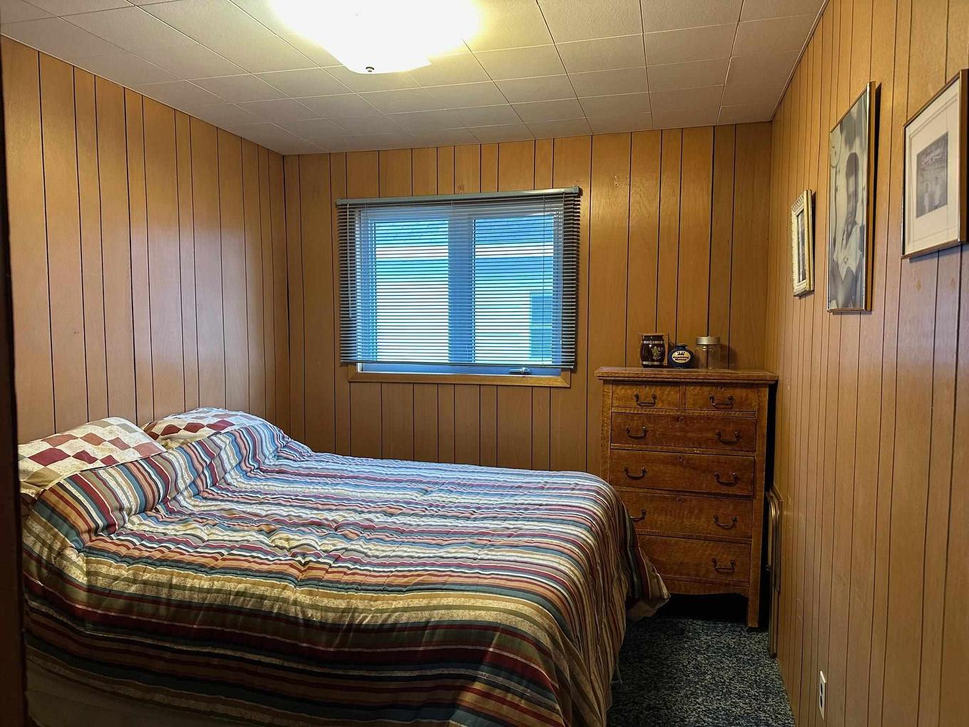 105 Columbia Street, Schreiber, ON - Indoor Photo Showing Bedroom