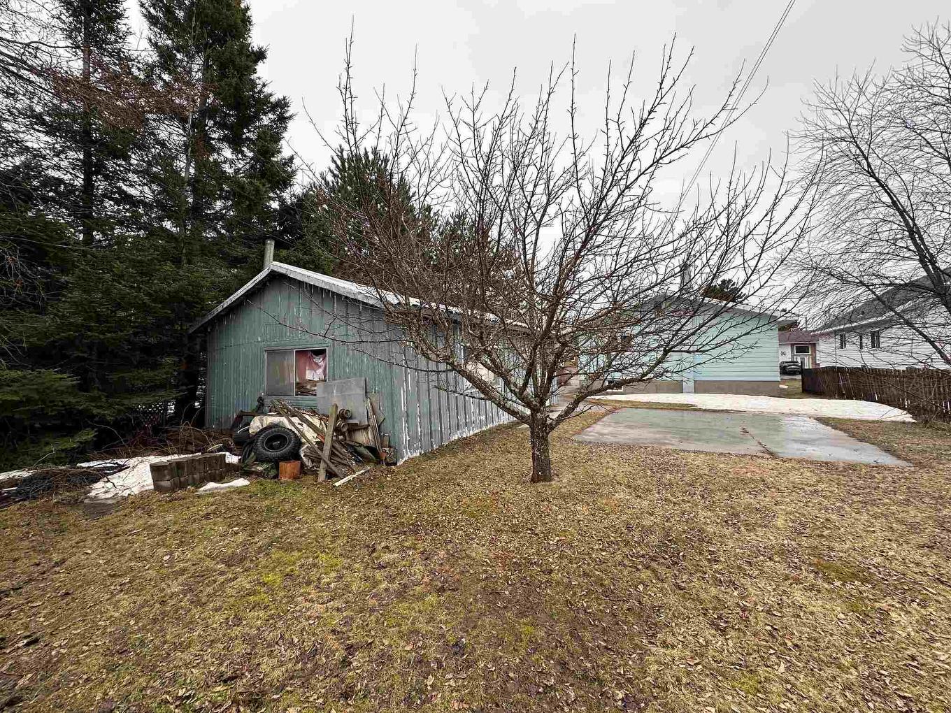 105 Columbia Street, Schreiber, ON - Outdoor