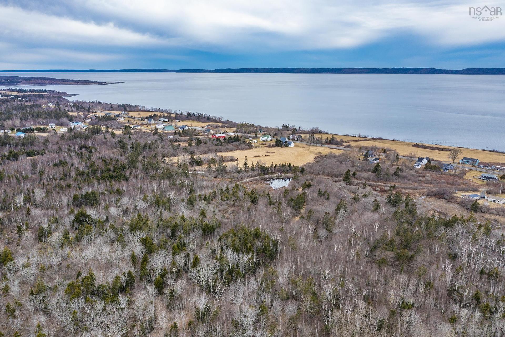 Highway 101, Plympton, NS