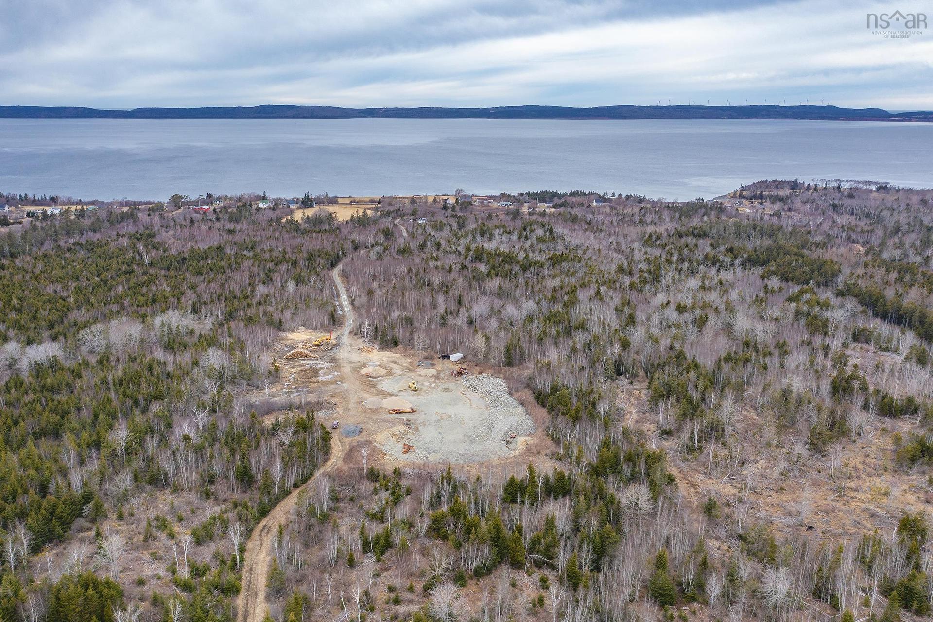 Highway 101, Plympton, NS