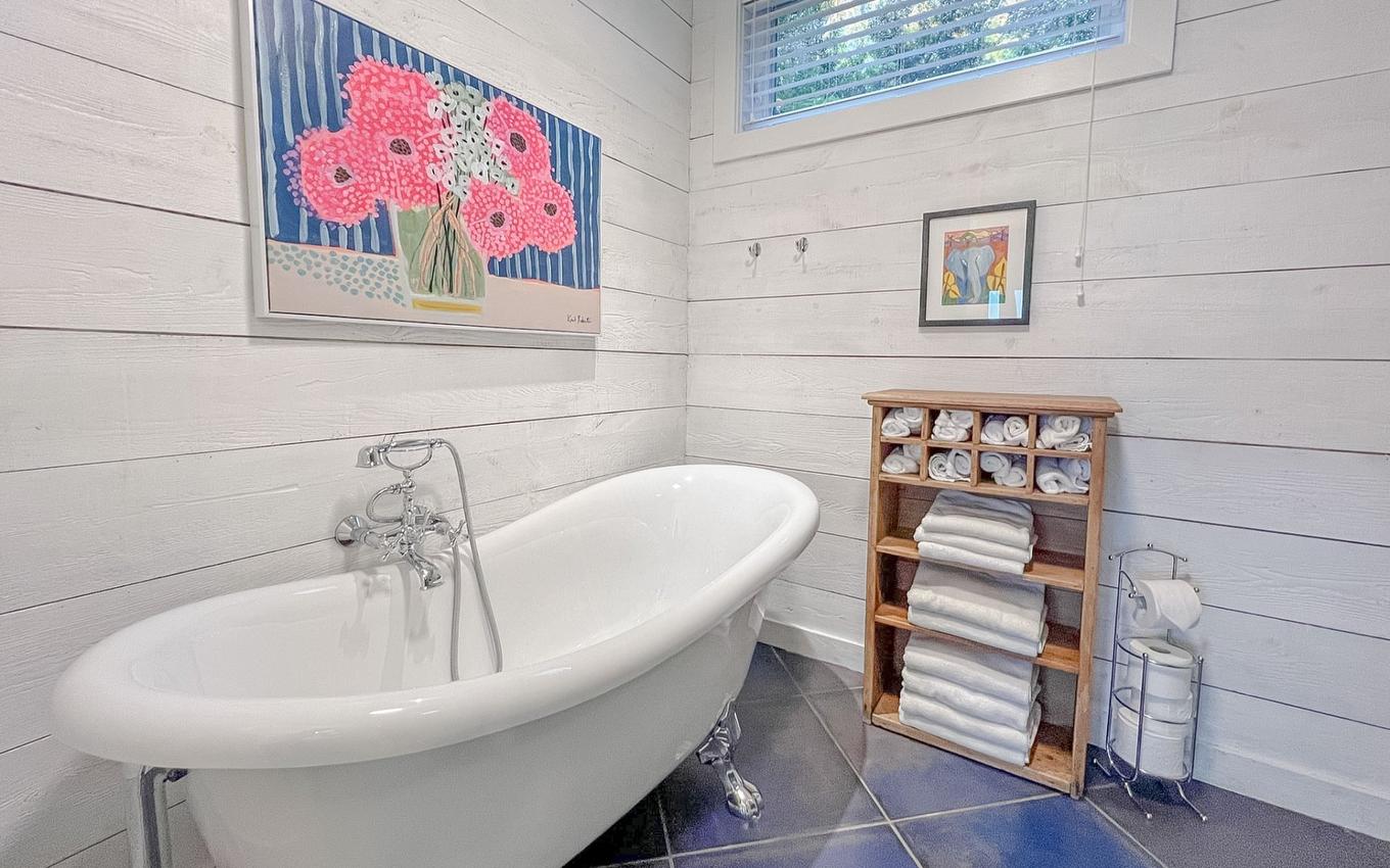 Bathroom - 5 Rue Champoux, Sainte-Béatrix, QC - Indoor Photo Showing Bathroom