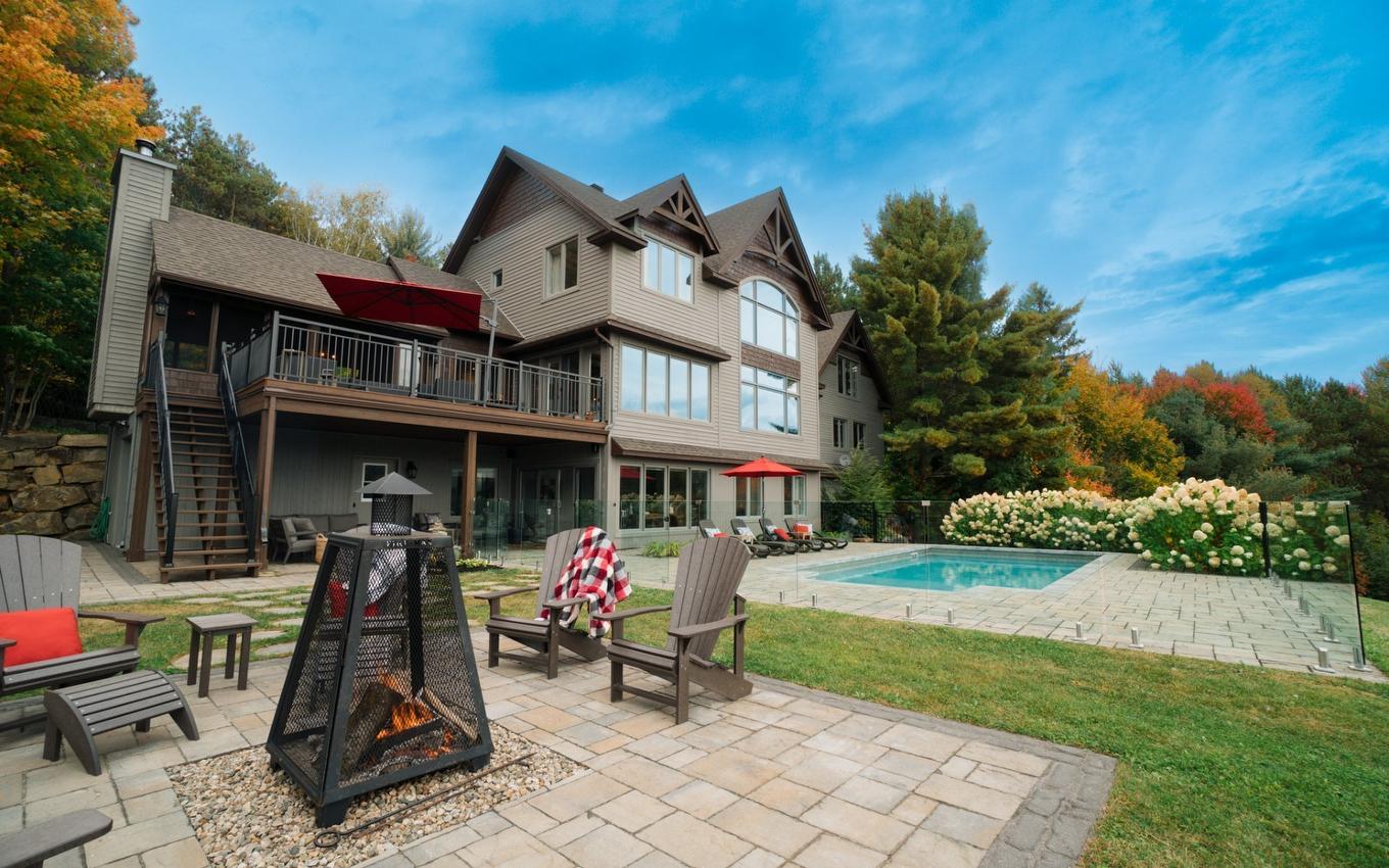 Back facade - 5 Rue Champoux, Sainte-Béatrix, QC - Outdoor With In Ground Pool