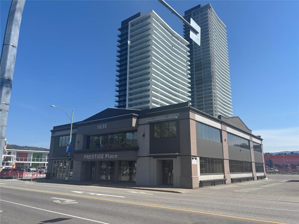 1635 Abbott Street, Kelowna, BC