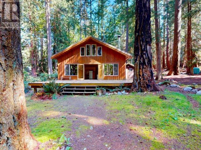 1157 Tennyson Rd, Savary Island, BC - Outdoor With Deck Patio Veranda