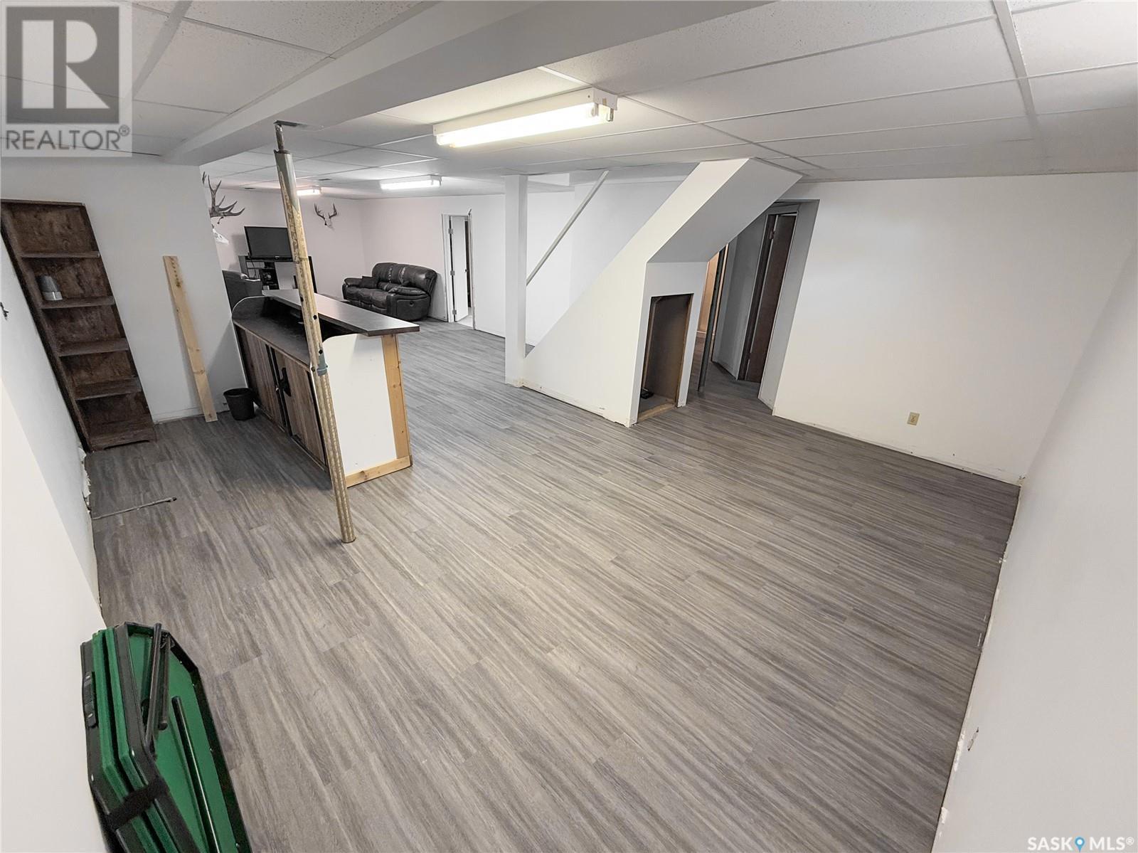 208 1St Street E, Climax, SK - Indoor Photo Showing Other Room