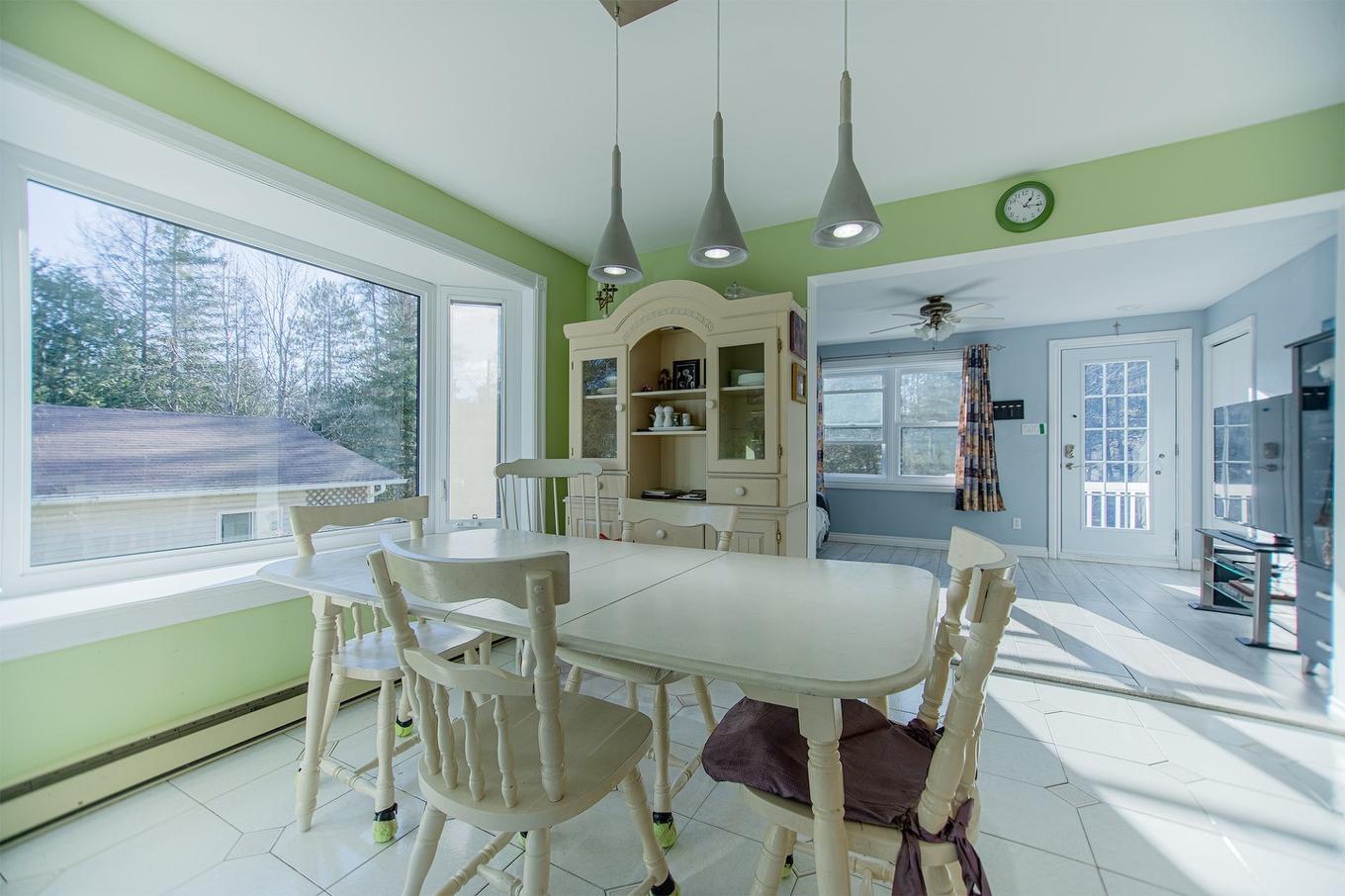Salle à manger - 700 Rue Des Pâquerettes, Chertsey, QC - Indoor Photo Showing Dining Room