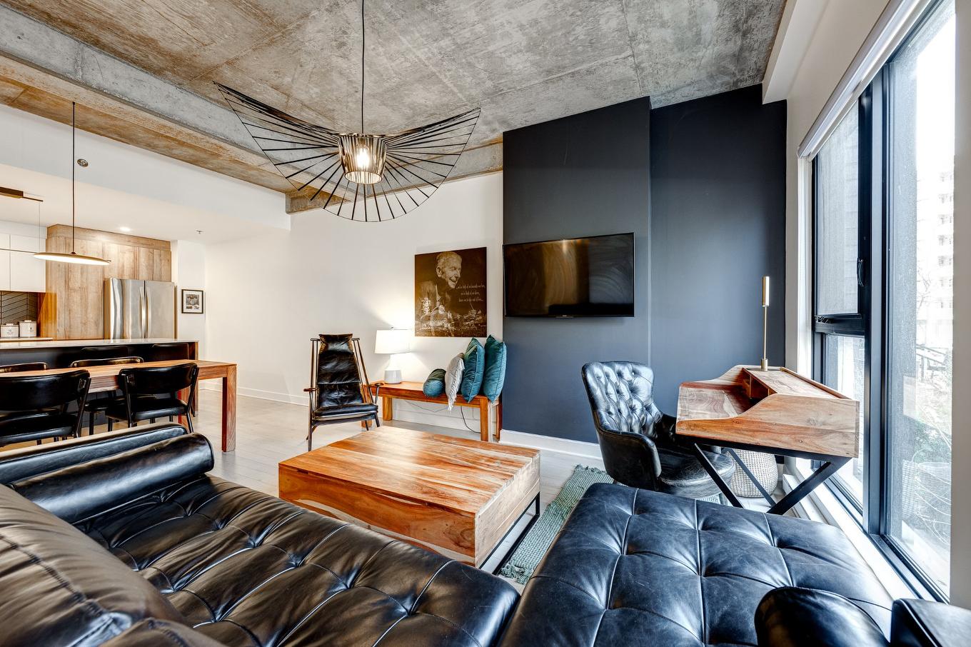 Salon - 117-170 Rue Rioux, Montréal (Le Sud-Ouest), QC - Indoor