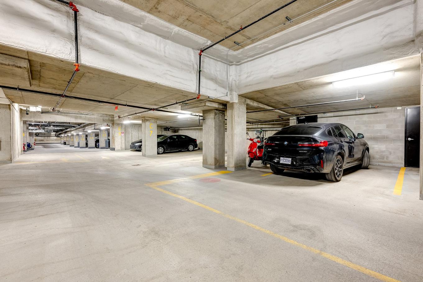 Grange - 117-170 Rue Rioux, Montréal (Le Sud-Ouest), QC - Indoor Photo Showing Garage