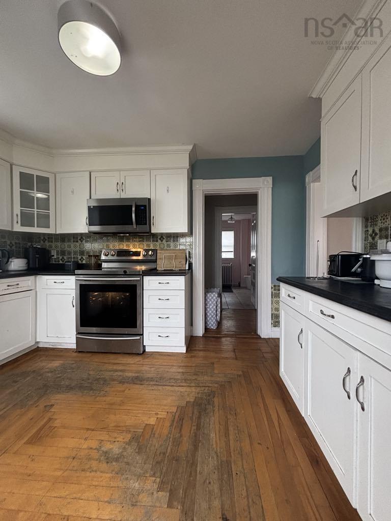 67 Cliff Street, Yarmouth, NS