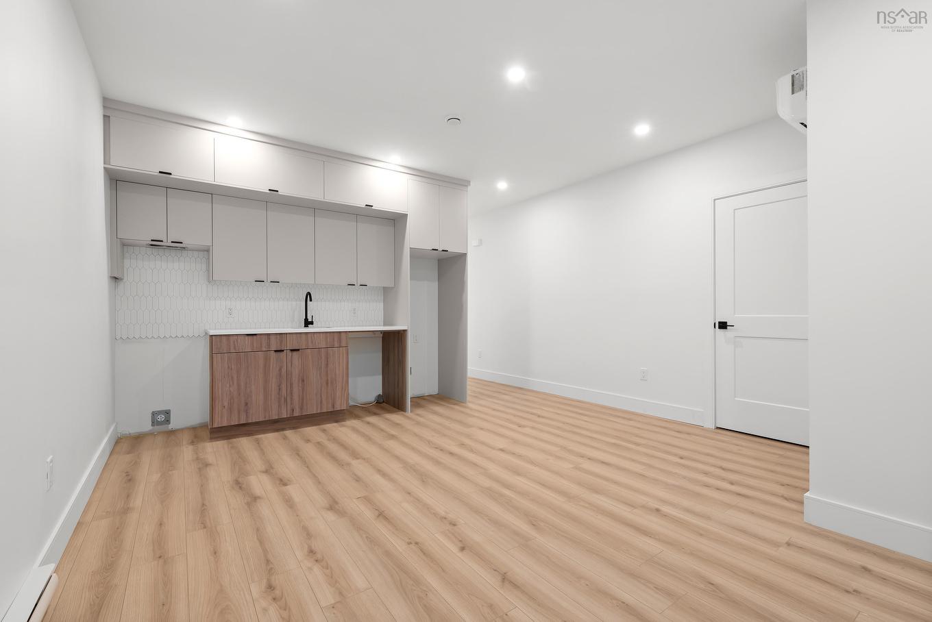 148 Colonial Crescent, Halifax, NS