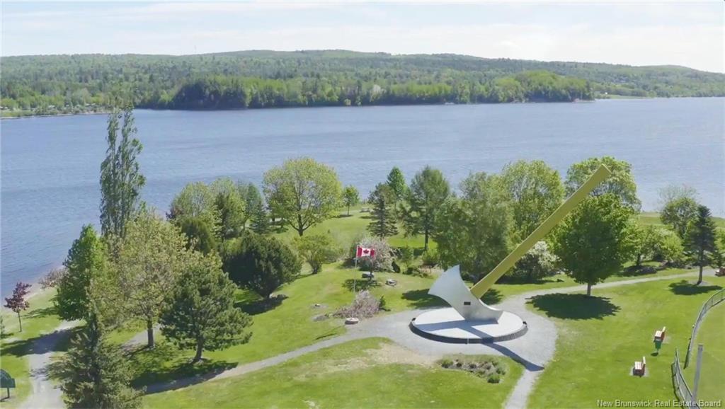 34 Clearview Crt, Nackawic, NB