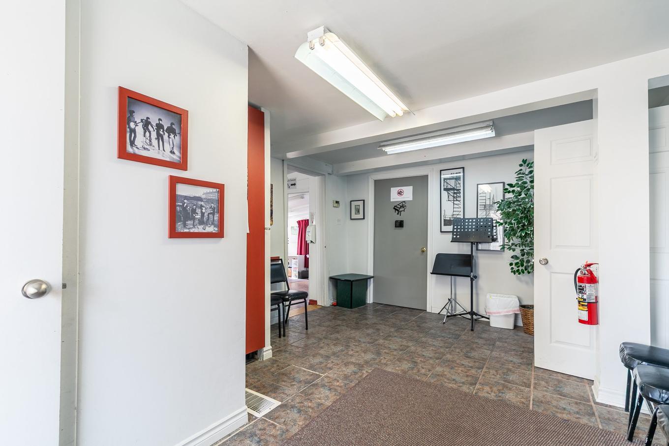 Intérieur - 224 Rue Notre-Dame, Repentigny (Repentigny), QC - Indoor Photo Showing Other Room