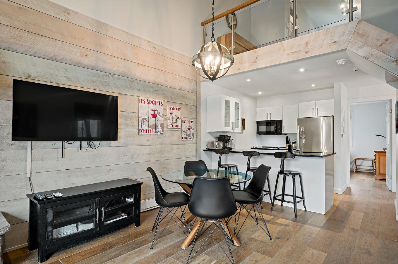 Dining room - 439-237 Ch. De Lac-Tremblant-Nord, Mont-Tremblant, QC - Indoor