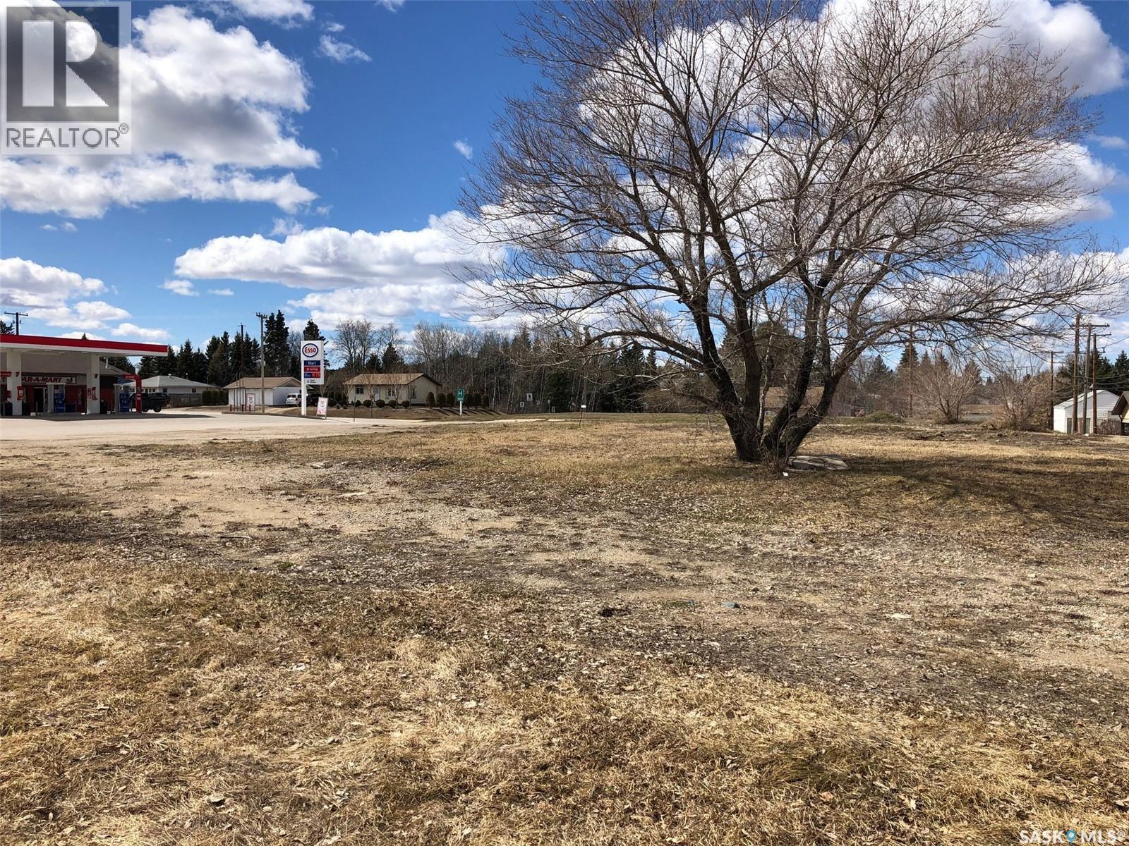 603-605 Nipawin Road E, Nipawin, SK