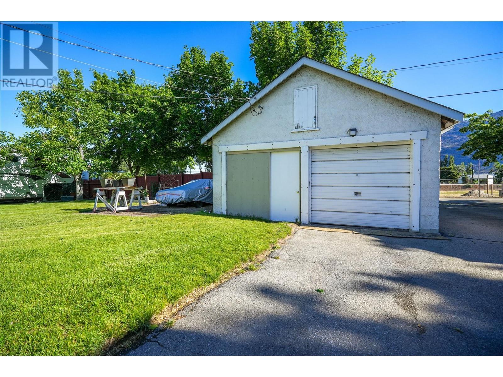 9 Harbour Key Drive, Osoyoos, BC - Outdoor