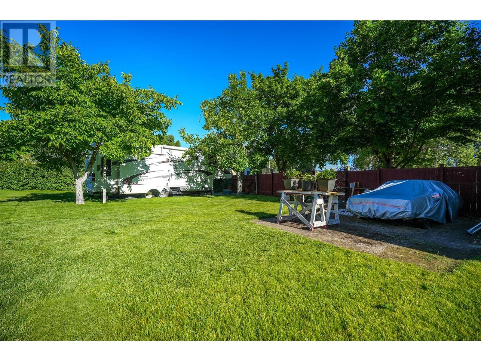 9 Harbour Key Drive, Osoyoos, BC - Outdoor