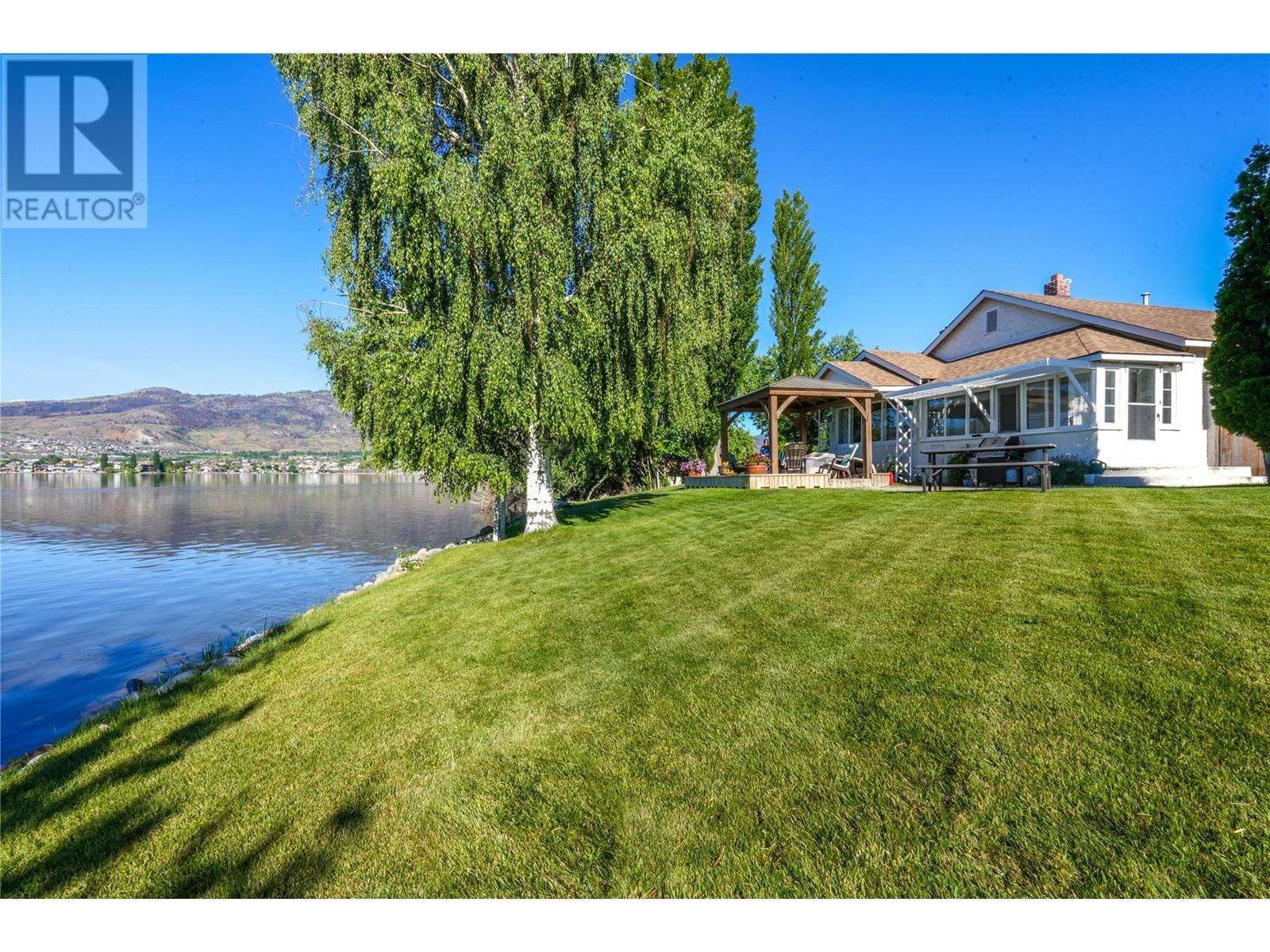 9 Harbour Key Drive, Osoyoos, BC - Outdoor With Body Of Water