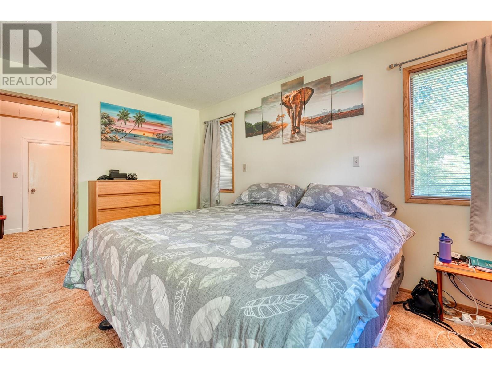9 Harbour Key Drive, Osoyoos, BC - Indoor Photo Showing Bedroom