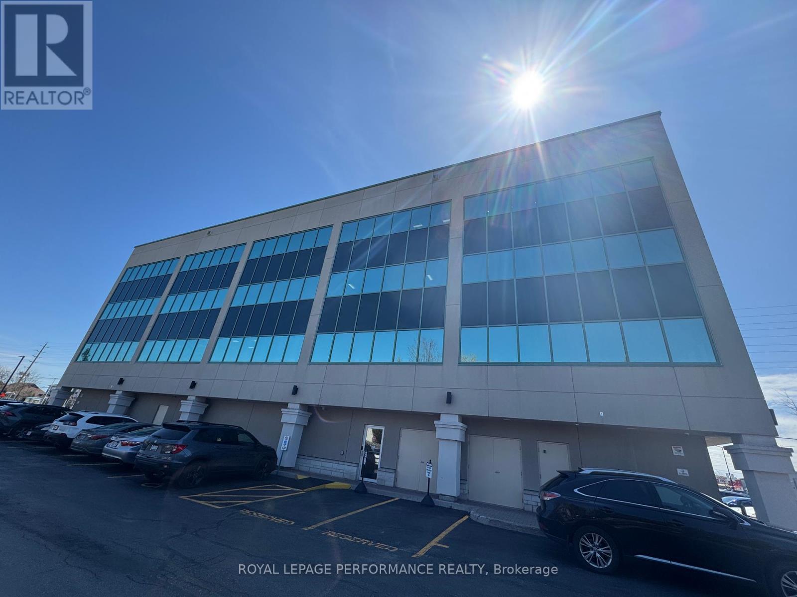 305 - 4473 Innes Road, Ottawa, ON