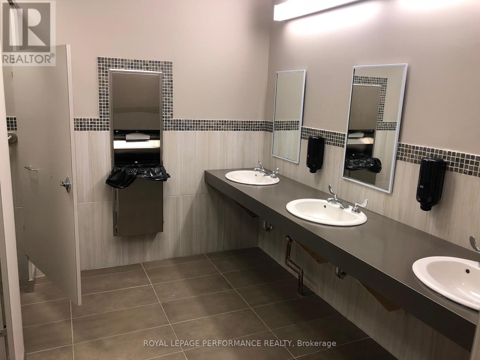 305 - 4473 Innes Road, Ottawa, ON